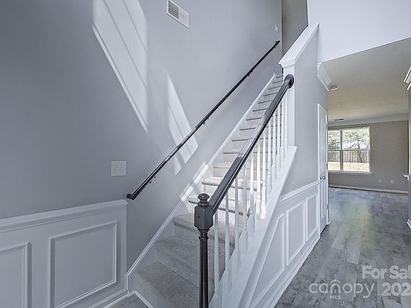 4th image of 12523 Clackwyck Ln #131