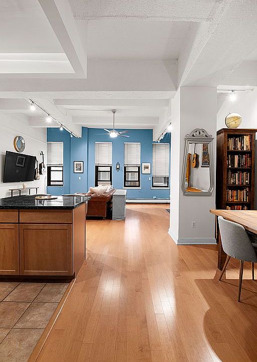 1st image of 529 W 42nd St APT 3N
