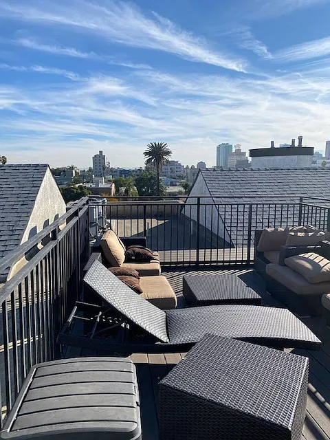 2 bed, 850 sqft, $2,495 — Photo 4