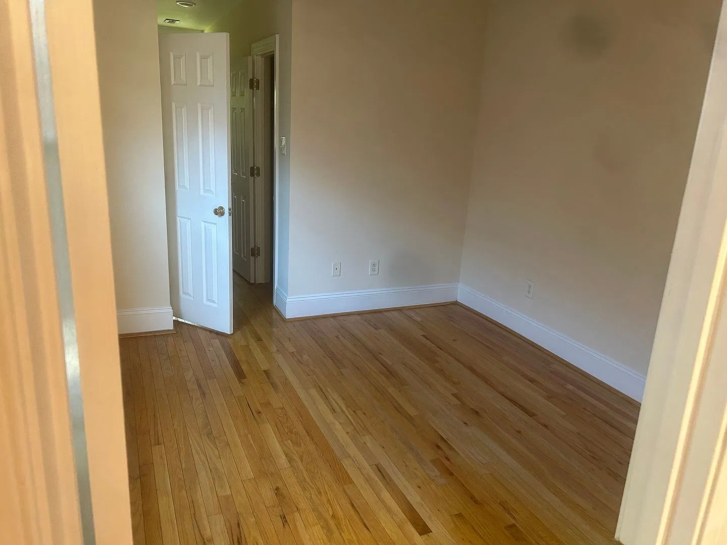 3204 Hanover Avenue — Photo 3