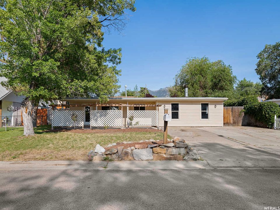 1st image of 10277 S Zinnia Way