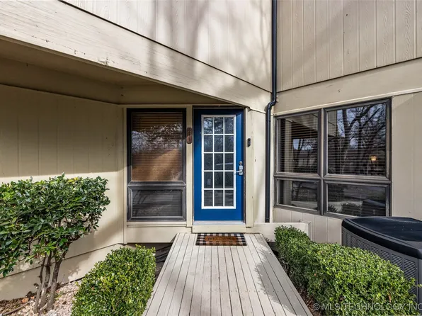 29899 S 566th Rd #215, Afton, OK 74331