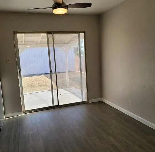 1729 Sunset St — Photo 9