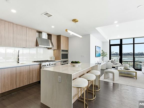 3rd image of 8701 Churchill Rd #1401