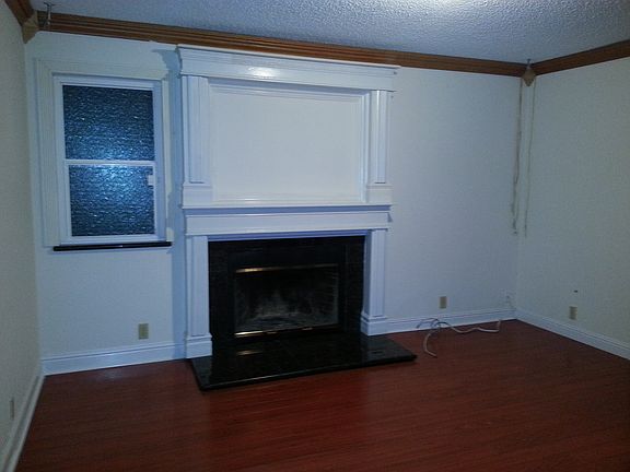 3rd image of 335 Miravista Way