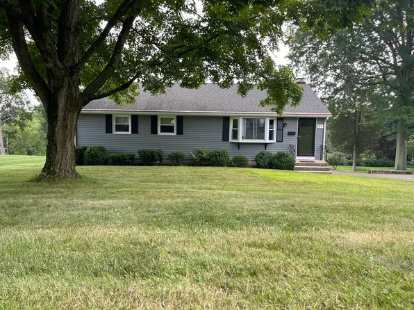 34 Lawndale Street, Berlin, CT 06037