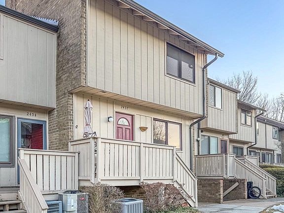 3rd image of 2437 Glengyle Dr #222