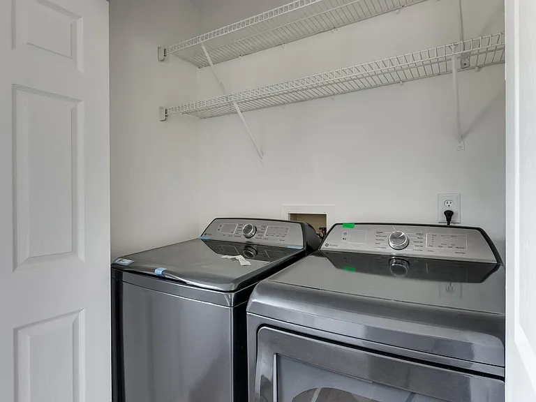 520 Riverview Dr — Photo 23