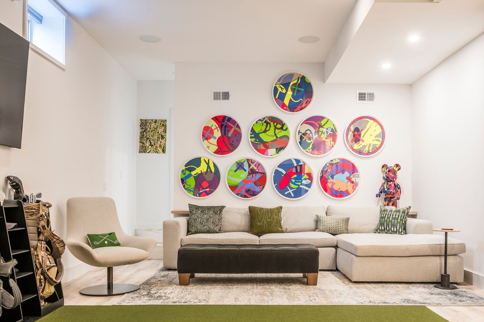  Lower Level Entertainment Area