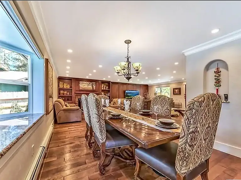 1062 Myron Dr — Photo 16