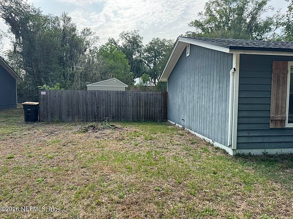 3rd image of 2120 Blair Rd S