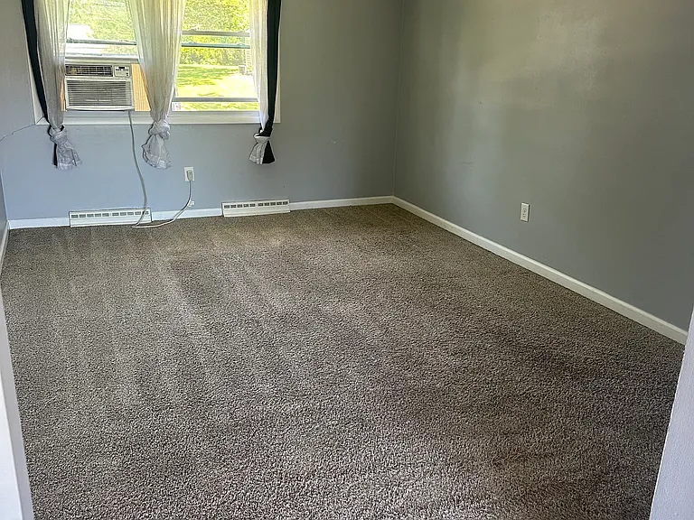 1537 Clearbrook Rd NW — Photo 8