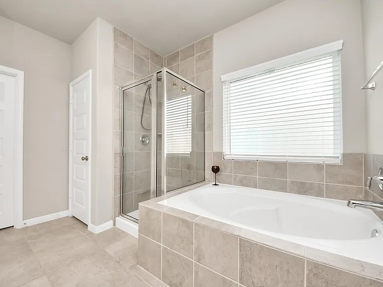 6302 Prince Place Dr — Photo 23