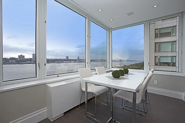 Sold by R New York | media 6