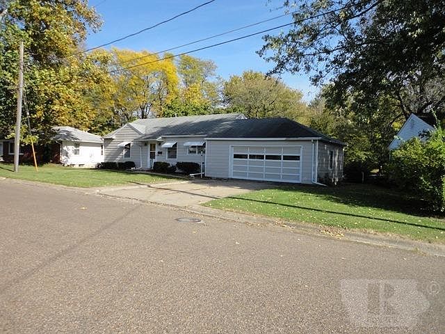 2nd image of 130 Geneva Dr