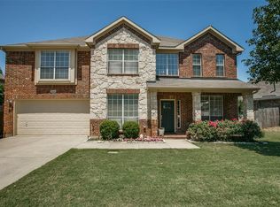 5525 Cranberry Dr, Fort Worth, TX 76137