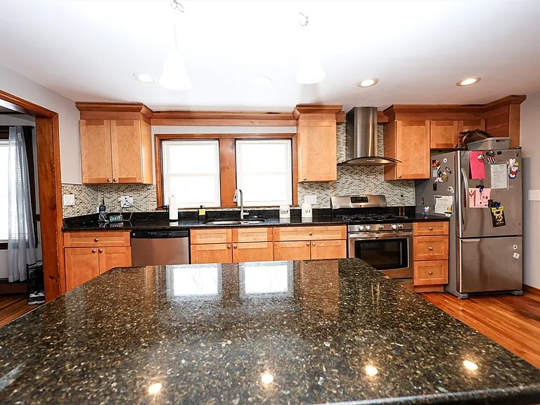 65 Clifford St #2 — Photo 13