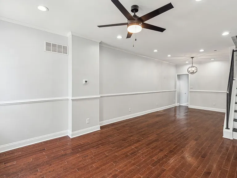 1450 N Marston St — Photo 17