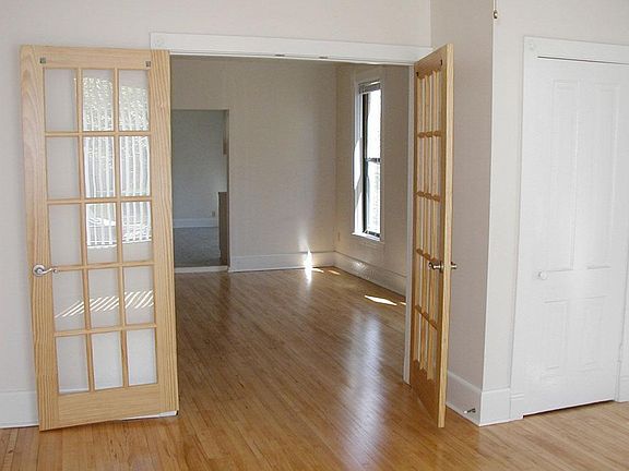 3rd image of 2800 E 22nd St #2