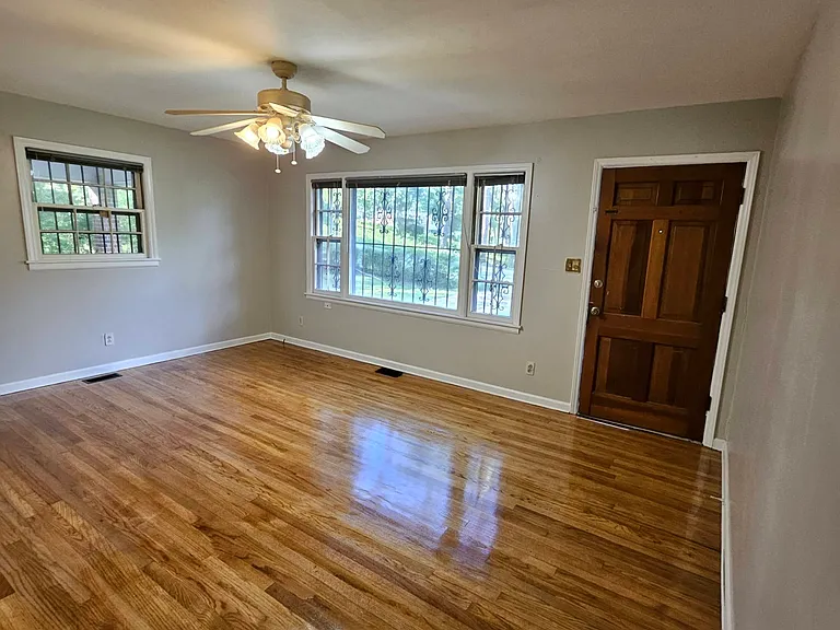 2329 Regan Ave — Photo 3
