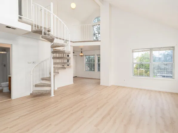 6775 S Ivy St APT B5, Centennial, CO 80112
