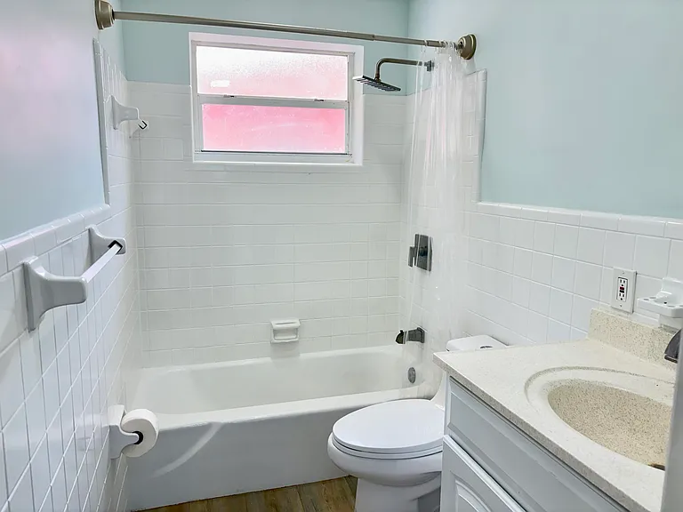 720 SE 15th St #1 — Photo 7