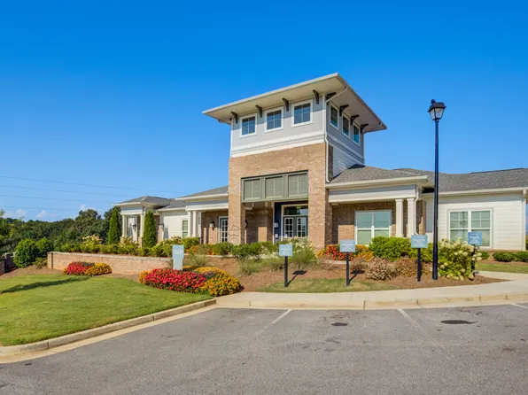 Capstone at Banks Crossing
