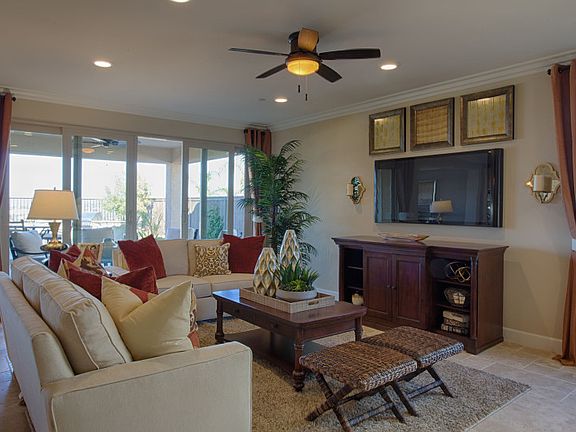5th image of 109 Flores Ln