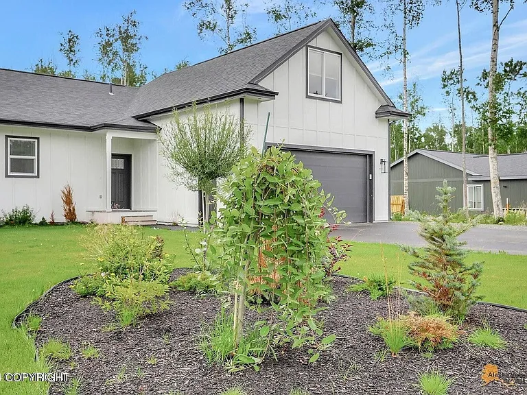 1340 W Minnetonka Dr #2 — Photo 2
