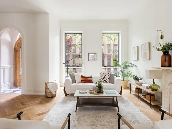 29 Lefferts Place image 2 of 18