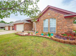 11816 SW 3rd Ter, Yukon, OK 73099