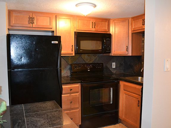 3rd image of 2545 N Alafaya Trl APT 85
