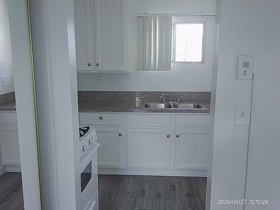 4th image of 14753 Blythe St #16