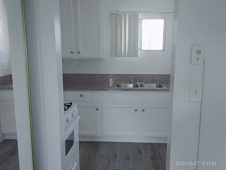 14753 Blythe St #16 — Photo 4