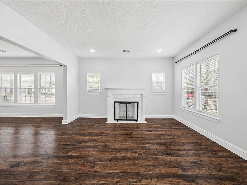 1st image of 2 Jenkins St