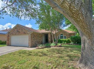 6604 Summer Hill Ln, Watauga, TX 76148