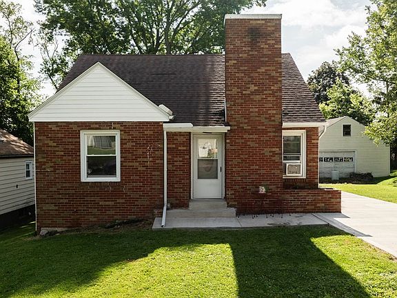 2nd image of 399 Agate Ave