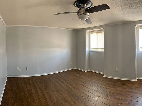 5th image of 2213 Spence Cir