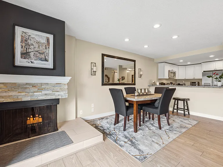 2508 Navarra Dr #402 — Photo 4