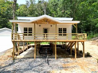 511 Honeycomb Valley Rd, Grant, AL 35747