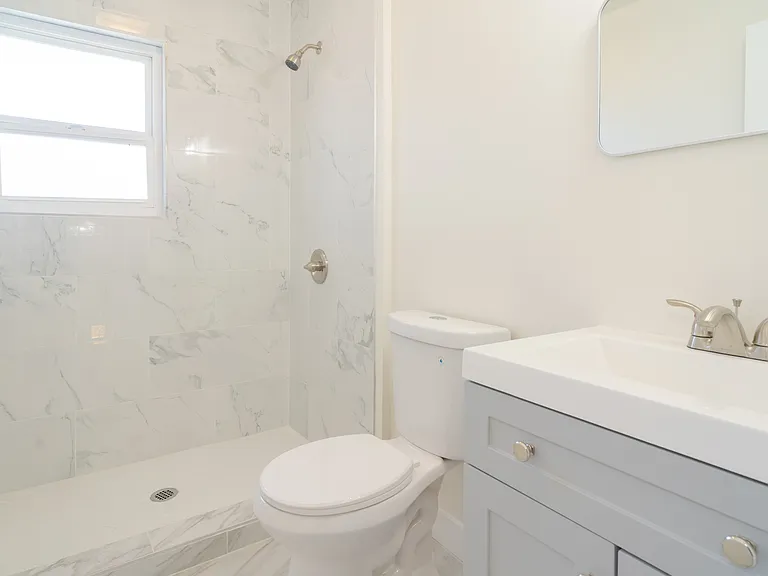 5115-21 Remington Road - 5117 — Photo 23