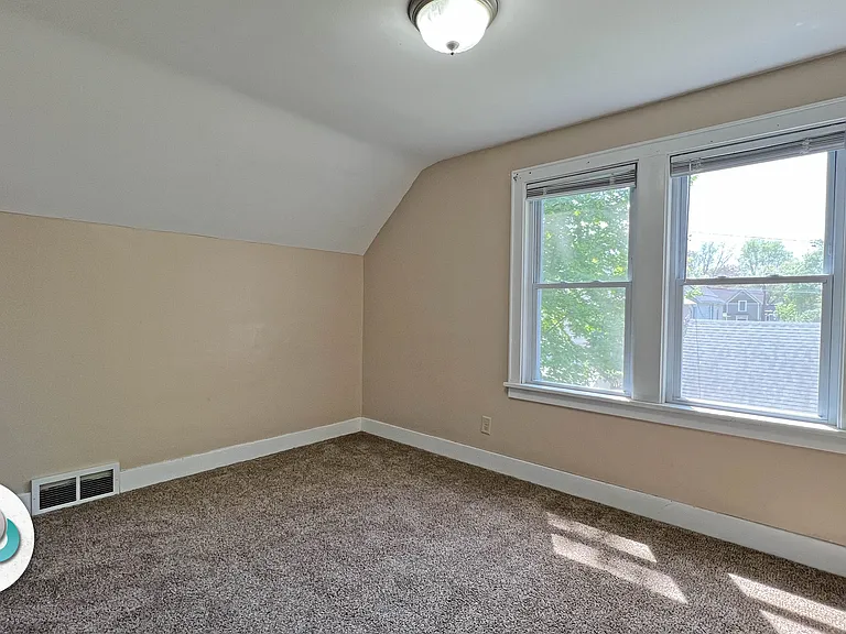 213-215 6th Pl NW #213 — Photo 13