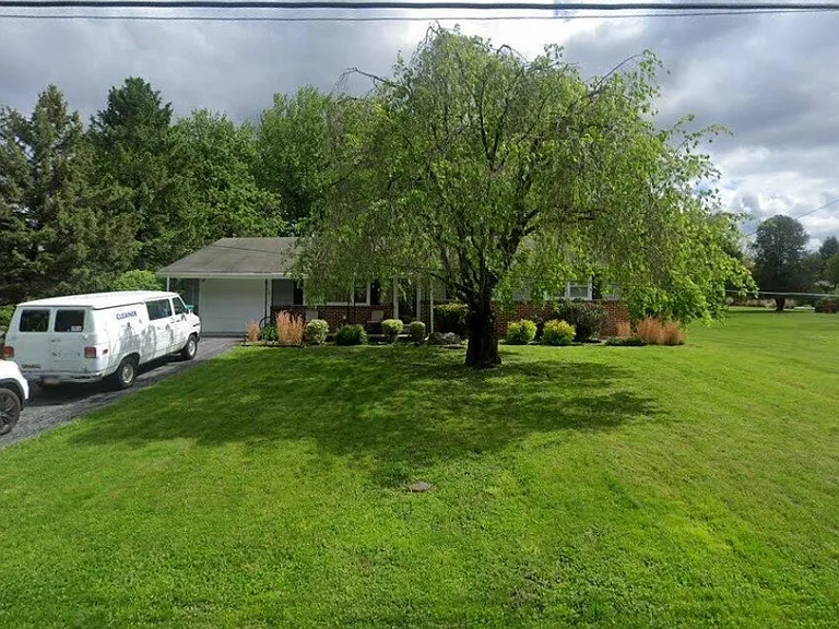 426 Linden St — Photo 20