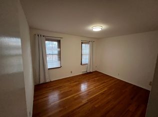 608 Thunderbird Ct APT A, Chesterfield, MO 63017