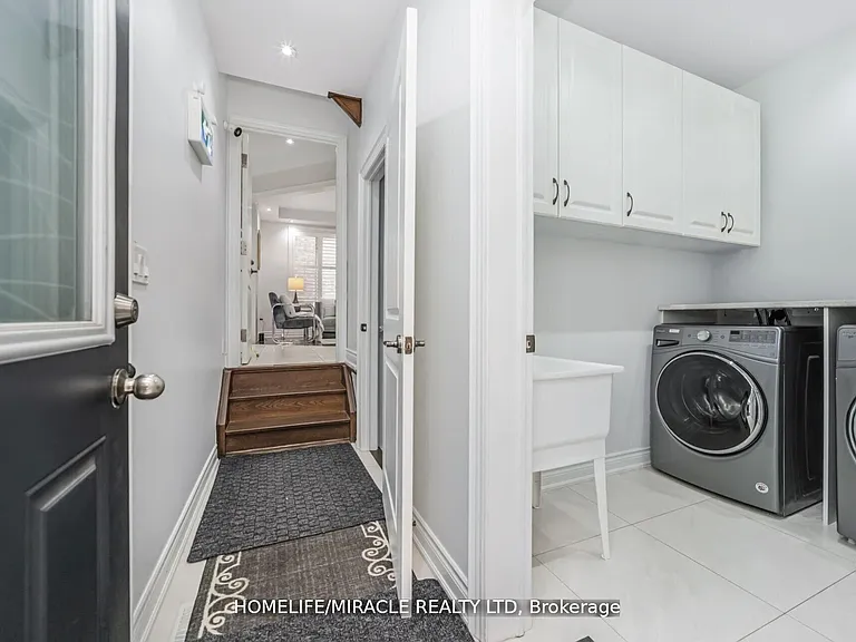 10 Kenora St — Photo 38