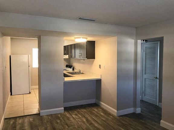 4th image of 609 S Central Ave APT 205