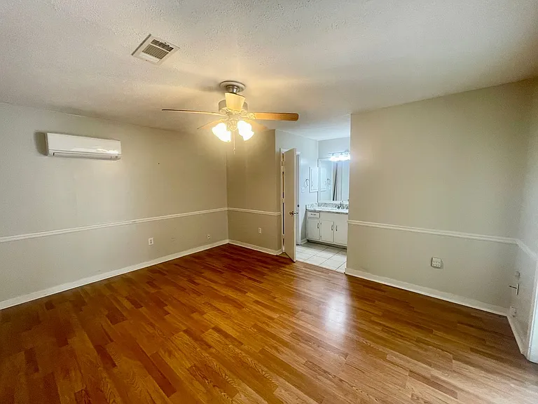 203 Cypress Dr — Photo 12