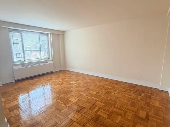 185-15 64th Avenue image 10 of 10