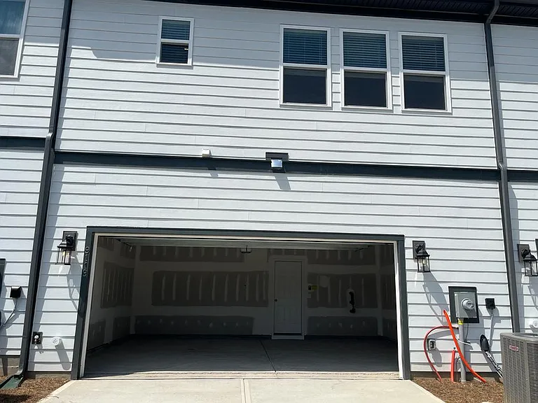 9119 Harwen Ln — Photo 30