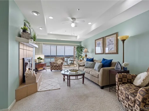 116 Emerald Bay Dr #2C, Lake Ozark, MO 65049